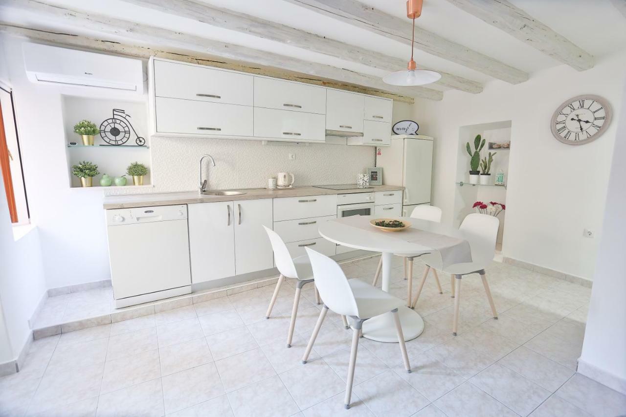 Apartman Dioniz Split Exterior photo